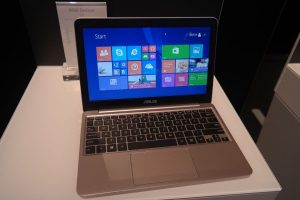 Asus EeeBook X205 Asus EeeBook X205