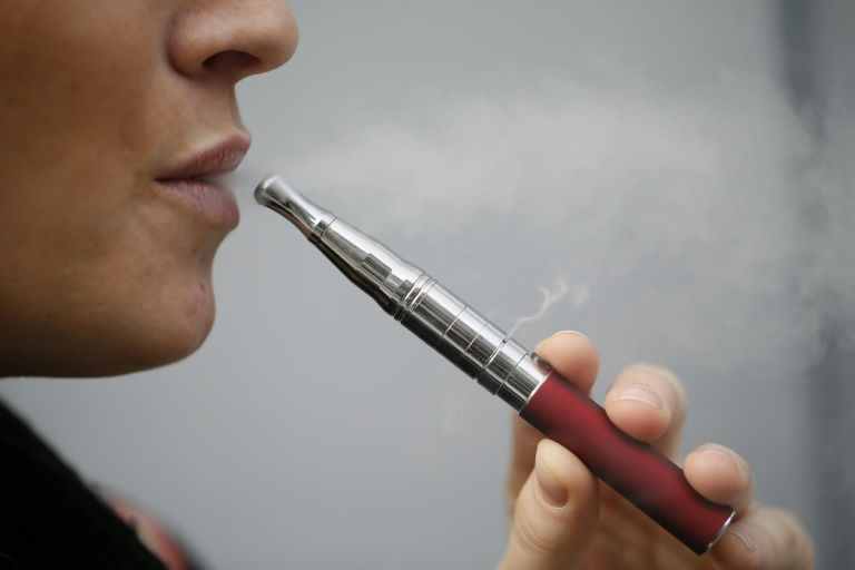 Nuevo Estudio Muestra la Verdad Detrás de los Cigarros Electrónicos e cigarete