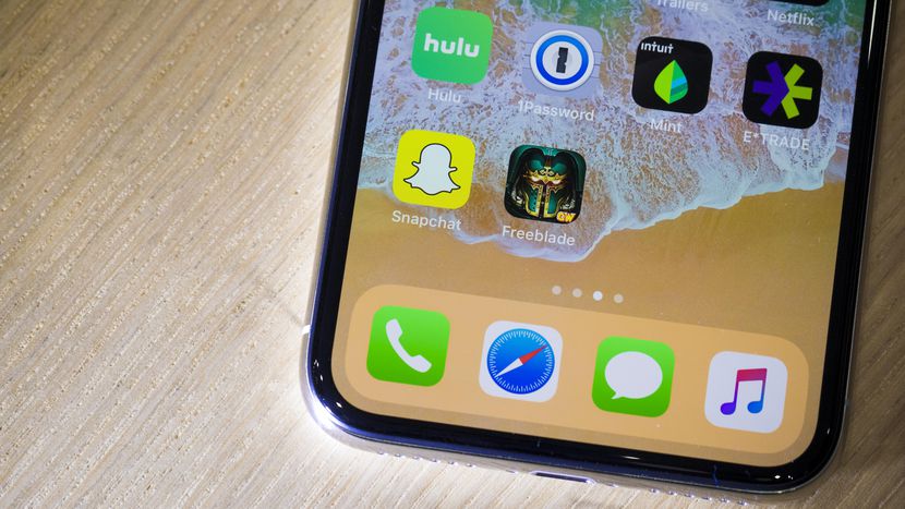 Apple Lucha para Lanzar el iPhone X Al Mercado A Tiempo apple 091217 iphone