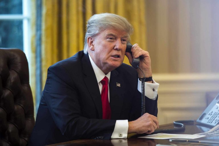 Trump Dirige Palabras Altamente Insensibles a una Viuda