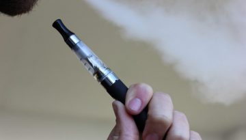 e-cigarette-1301664_1920