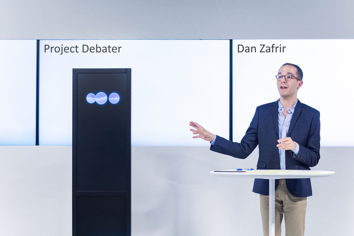 El IA Project Debater de IBM debate con humanos exitosamente Project Debater with human professional.0