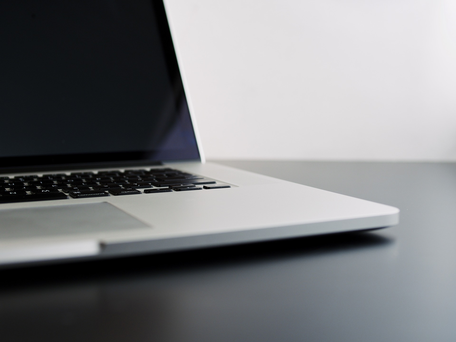 Los usuarios de MacBook se beneficiarán de reparaciones gratuitas para teclados mariposa apple macbook repair keyboard issue westherald