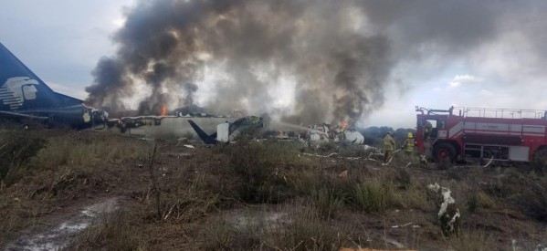 Avión de Aeromexico colisiona, pero todos los pasajeros sobrevivieron