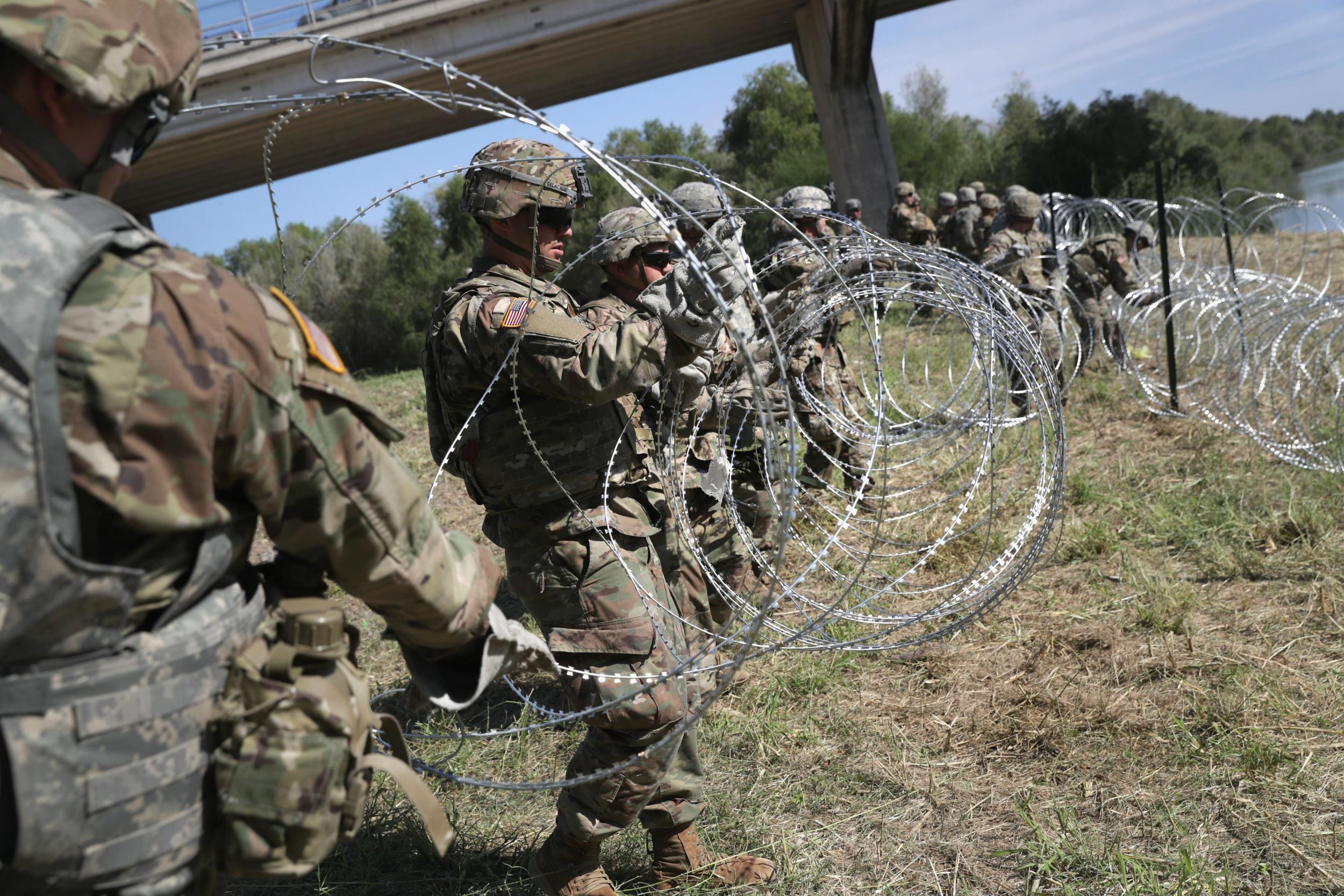 Veteranos Discapacitados de la Fuerza Área Quieren Reunir Dinero para el Muro Fronterizo Estados Unidos-México