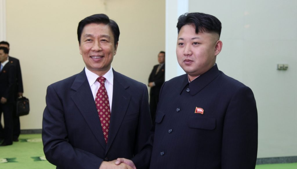 El líder de Corea del Norte, Kim Jong-un, visita al presidente de China