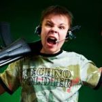 El vínculo entre los videojuegos violentos y el comportamiento agresivo a largo plazo