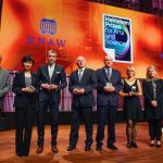 Heineken otorgó a un artista $100,000, después de lo cual los acusó de ser un “explotador de colonos”