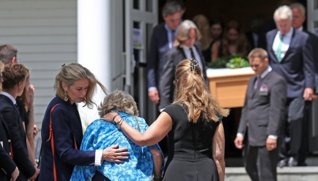La familia Kennedy entierra a otro miembro de la familia